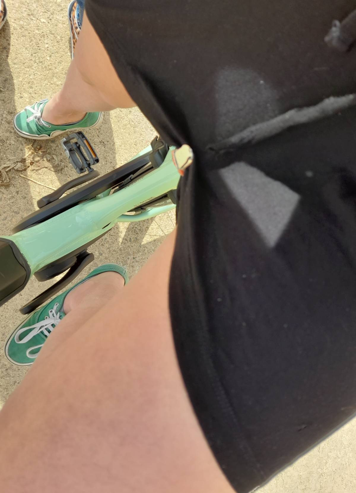 L'attache jupette / jupe de Suzette : sereine à vélo en jupe ou robe