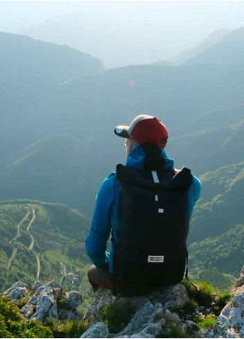 Squamish rolltop V3 backpack - MeroMero