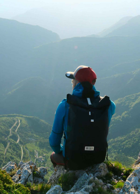 Squamish rolltop V3 backpack - MeroMero