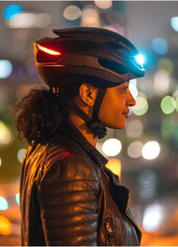 Casque vélo lumineux avec clignotants et MIPS - Lumos