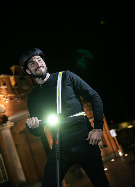 Fluorescent crossover harness - Wowow