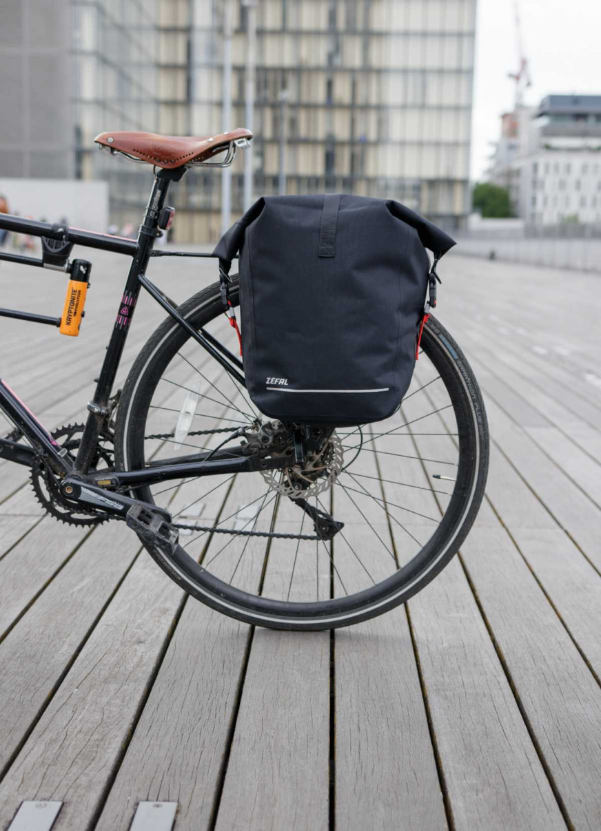 Sacoche voyage arrière 20L - Zéfal