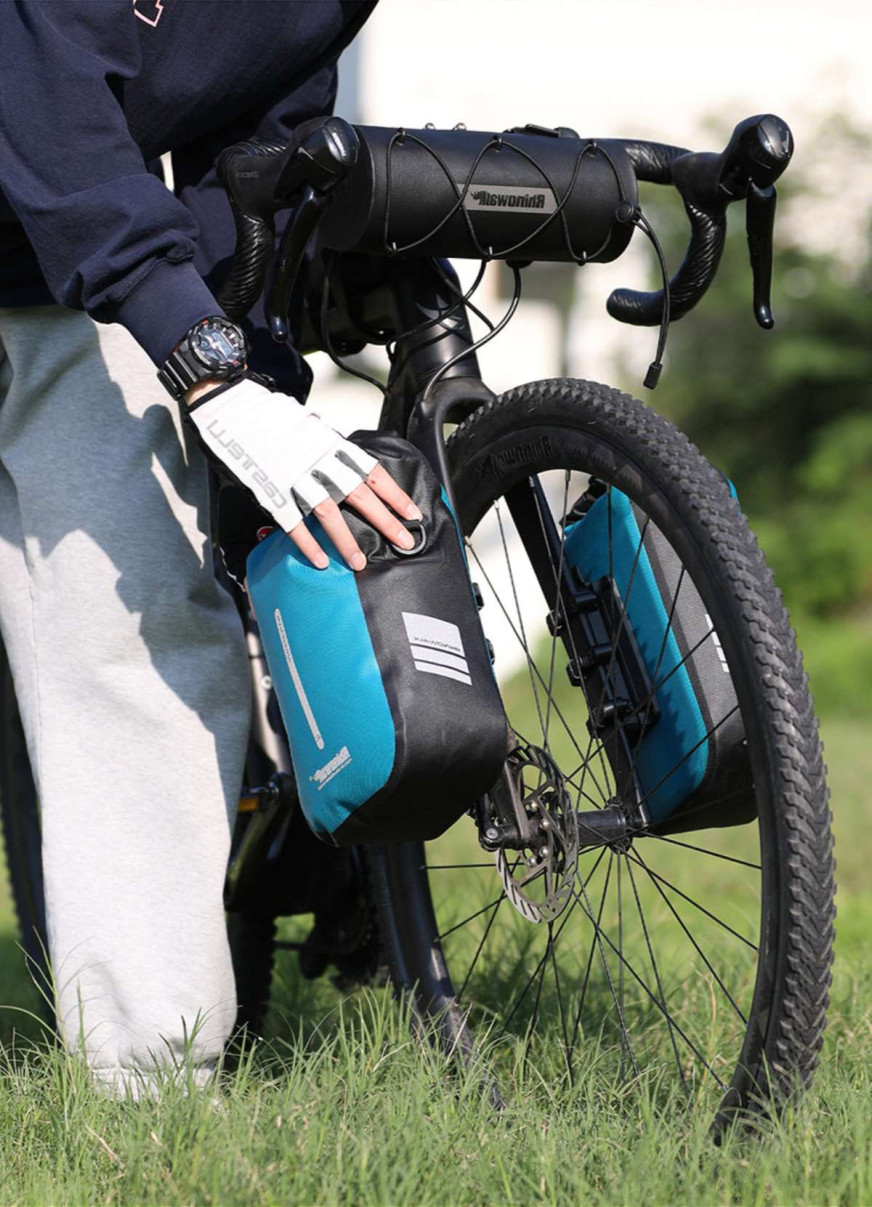 Rhino 2.4L Waterproof Handlebar Bag