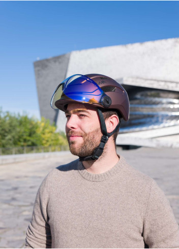 Helmet with visor, LEDs, and winter kit - Elvish