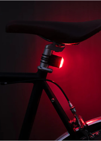 Magnetic rear light - Shapeheart