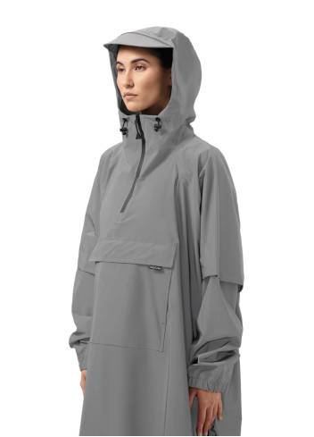 Urban cycling poncho with sleeves - Maium Amsterdam