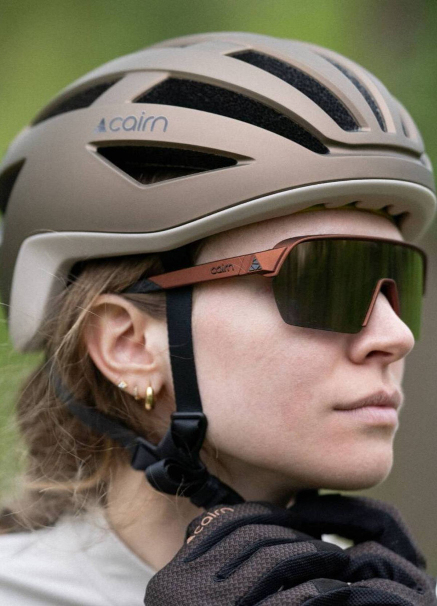 Extra lightweight bike helmet with MIPS - Cairn