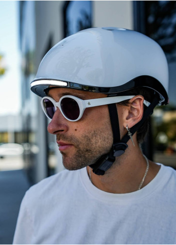 Nyxel Light-Up Helmet with Turn Signals - Lumos