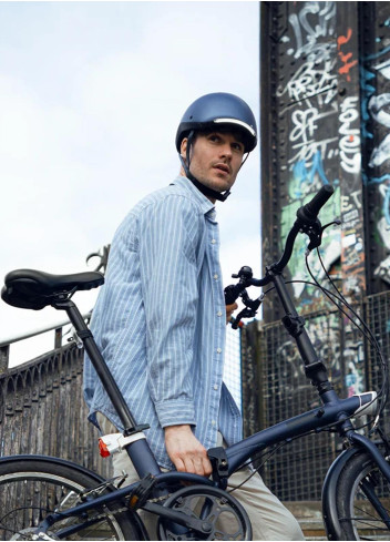 Illuminated bike helmet with blinkers - Overade