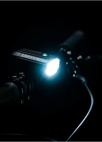 Eclairage avant 1000 lumens - Lezyne