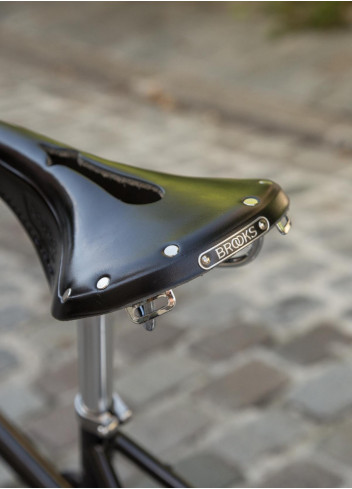 B17 Carved leather bike saddle - Brooks