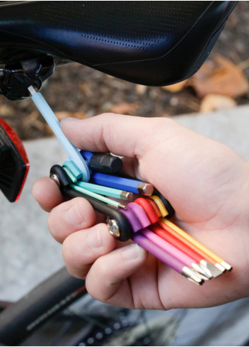 Multicoloured bicycle multi-tool - Kikkerland