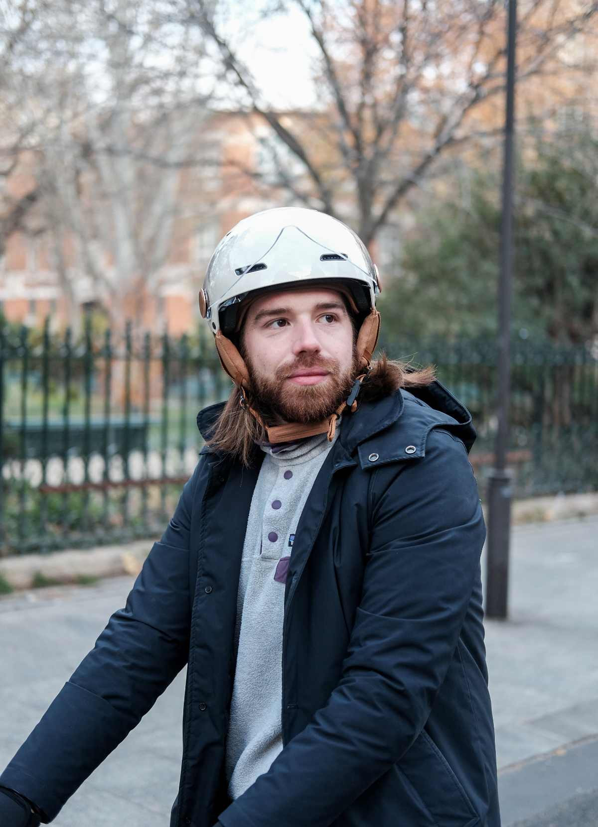 Casque Vélo Urbain avec Double Visière Mârkö Helmet Cadence - Revendeur  Officiel