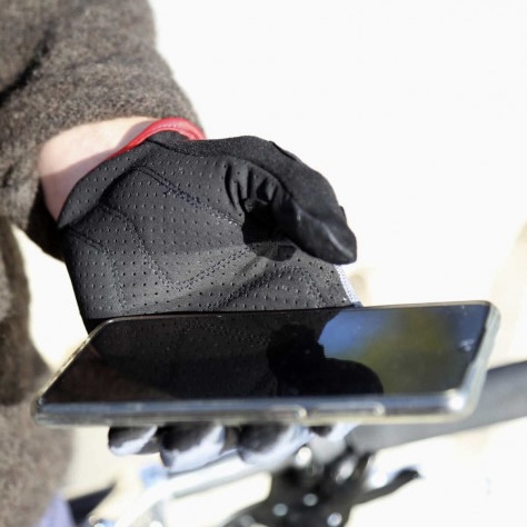 Faut-il porter des gants (mitaines) pour faire du vélo ? -  votre  magazine vélo et triathlon